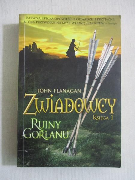 Zwiadowcy. Ruiny Gorlanu, księga 1