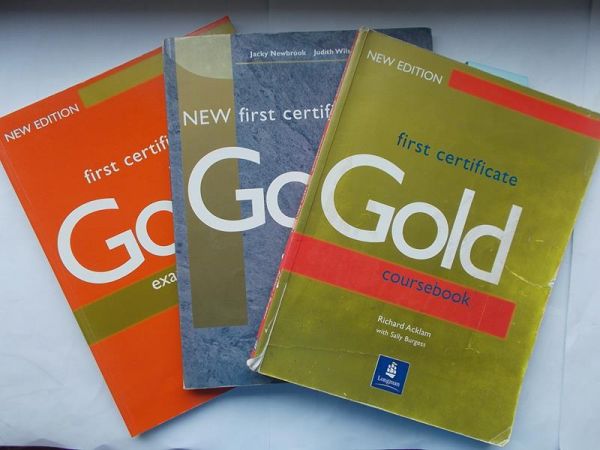 First Certificate Gold: Exam Maximiser  / Coursebook / Coursebook