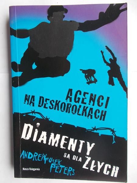 Agenci na deskorolkach