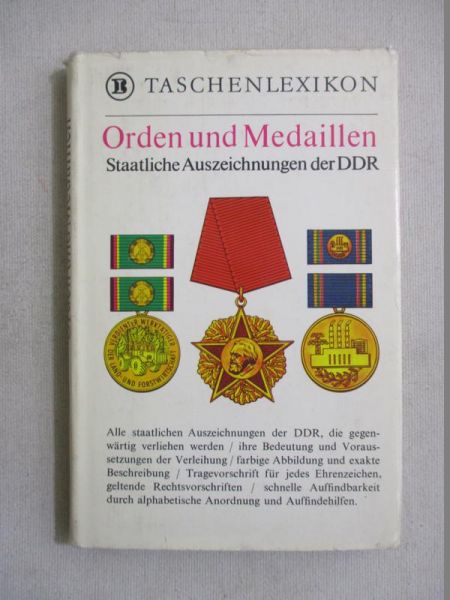 Orden und Medaillen