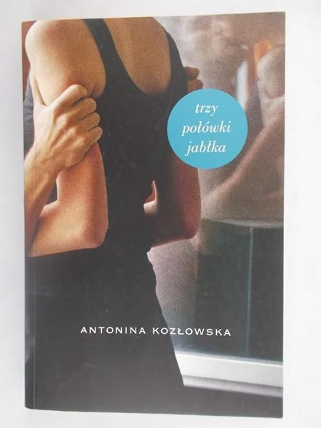 Trzy połówki jabłka