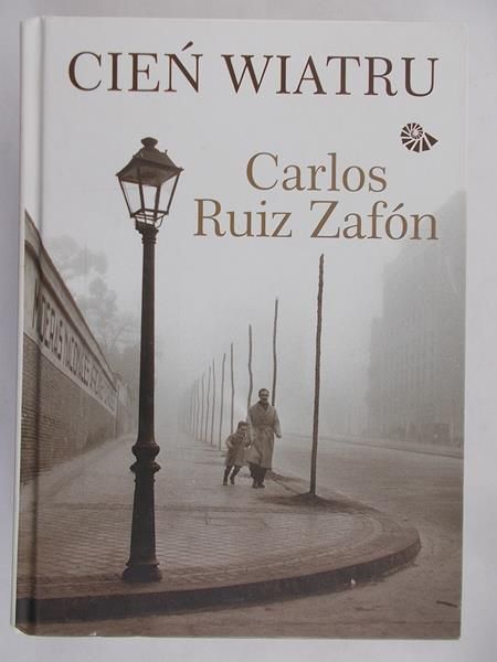 Zafón Carlos Ruiz - Cień wiatru