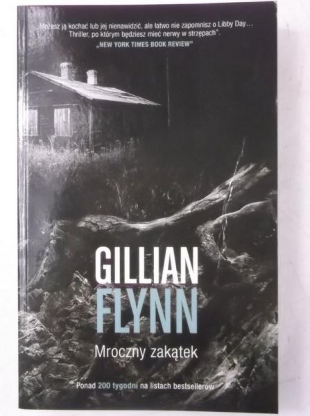 Flynn Gillian - Mroczny zakątek