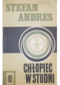 Chłopiec w studni