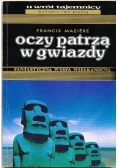 Oczy patrzą w gwiazdy