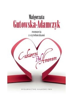 rozmawia z czytelniczkami Cukierni pod Amorem